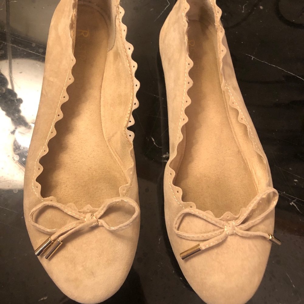 Dress shoes